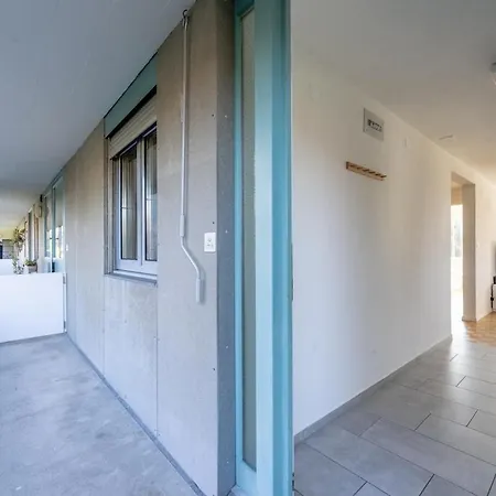 Bright In Thun, 50m To Free Parking Thun