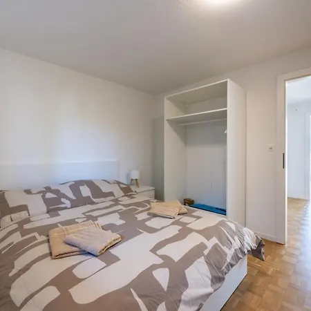 Bright In Thun, 50m To Free Parking