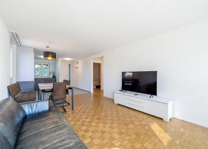 Bright In Thun, 50m To Free Parking Lägenhet *