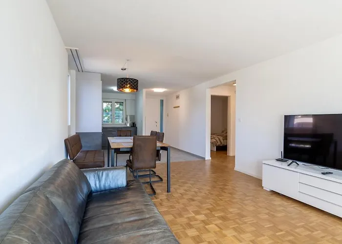 Bright In Thun, 50m To Free Parking Lägenhet *