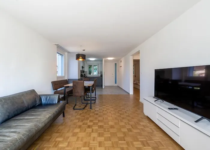 Lägenhet Bright In Thun, 50m To Free Parking Thun