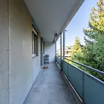 Bright In Thun, 50m To Free Parking Lägenhet